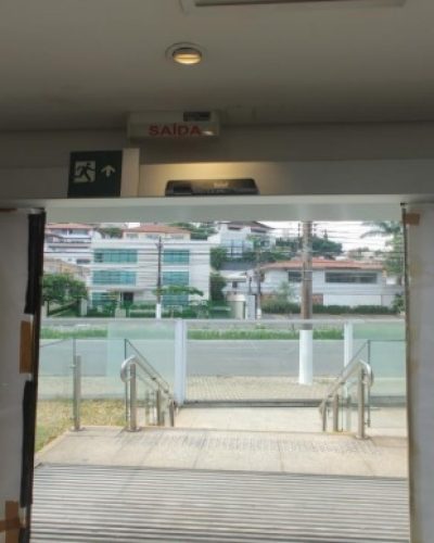 1faff300-2e92-46b9-9913-3d74d4c77141